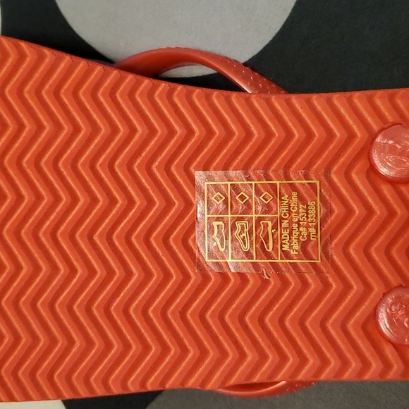 Ladies size 9 Joe Fresh flip flops - Picture 6 of 6